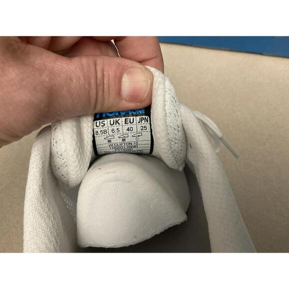 New! Womens Hoka One One Clifton 10 White Running Shoes. Size 8.5B. Awesome! - Picture 5 of 9